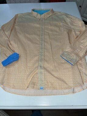 HUK Performance button down shirt XXL
